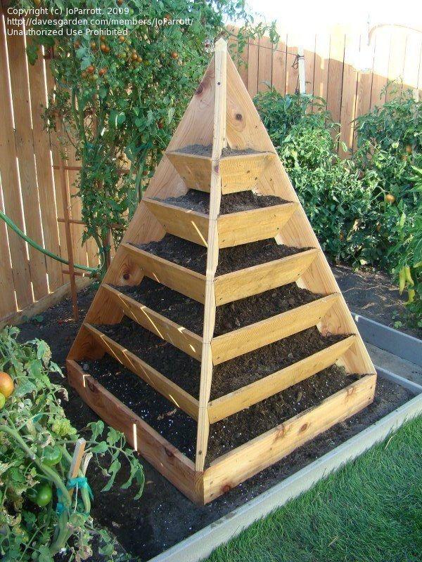 садовая пирамида для зелени